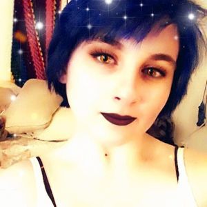 Meet your Posher, Lynne